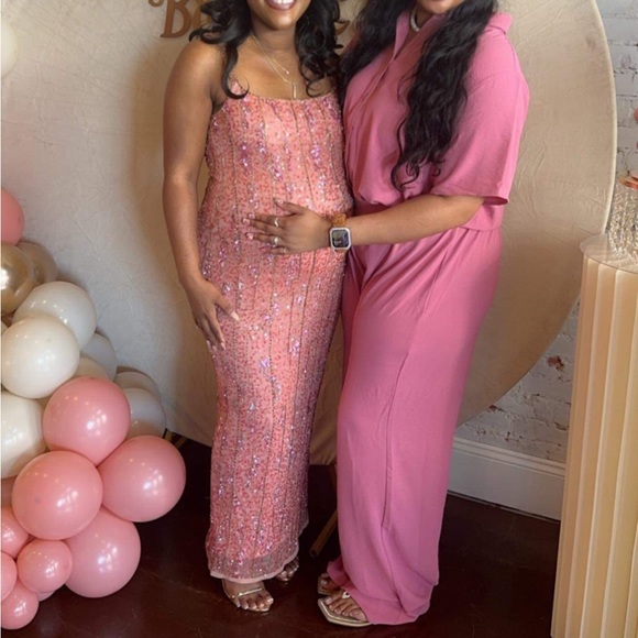 Sleeveless Embellished Gown 💗✨ - Picture 8 of 14